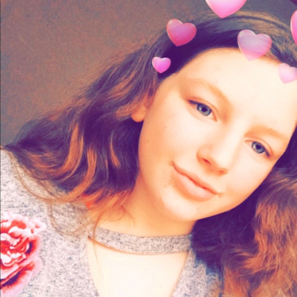 Meet your Posher, Hailey - Picture 1 of 1